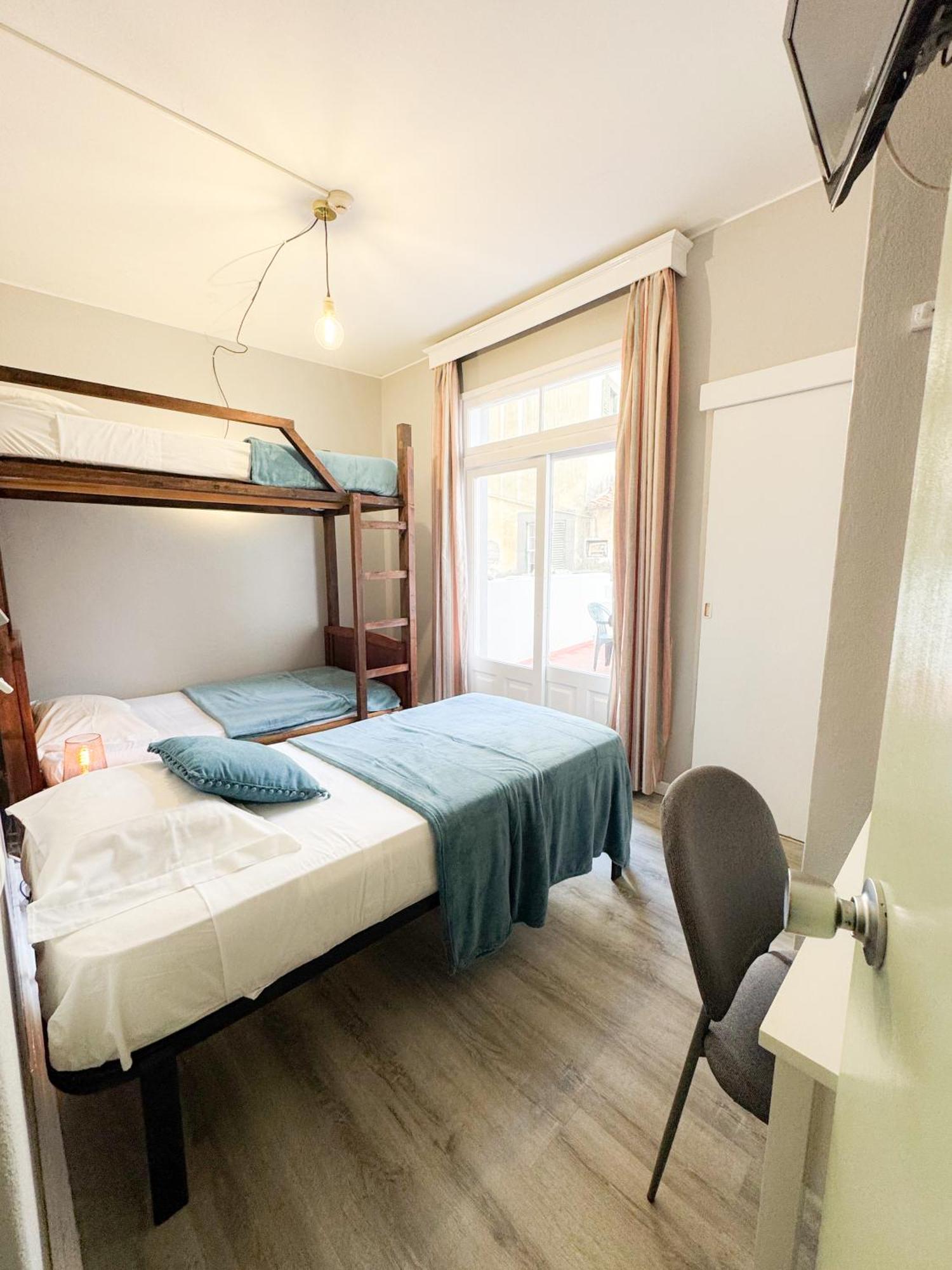Hostel Monaco Фуншал Екстериор снимка