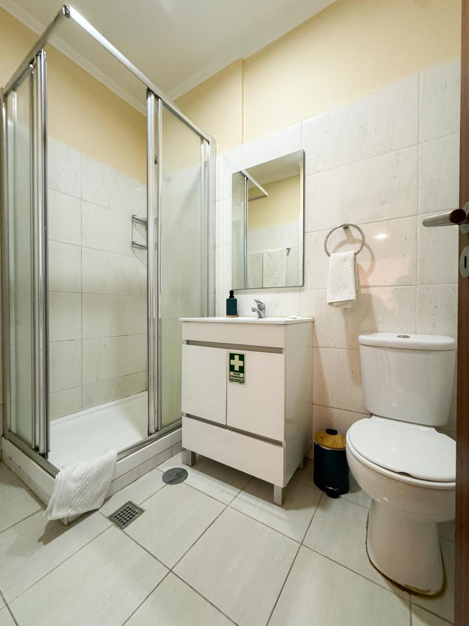 Hostel Monaco Фуншал Екстериор снимка